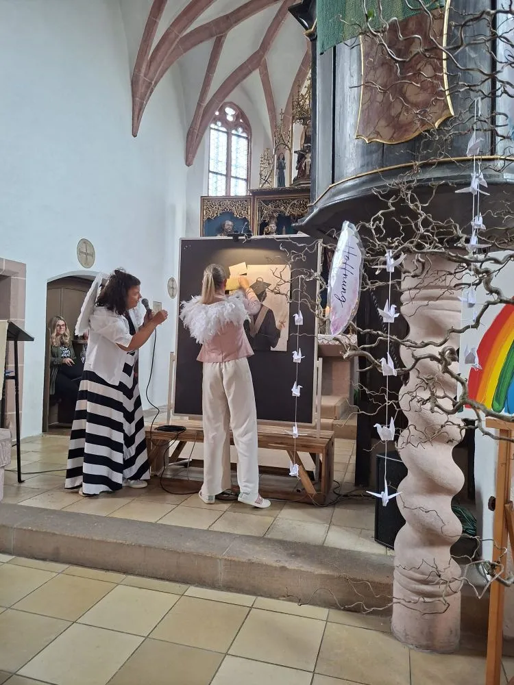 Lehrkräfte beim Abschlussgottesdienst